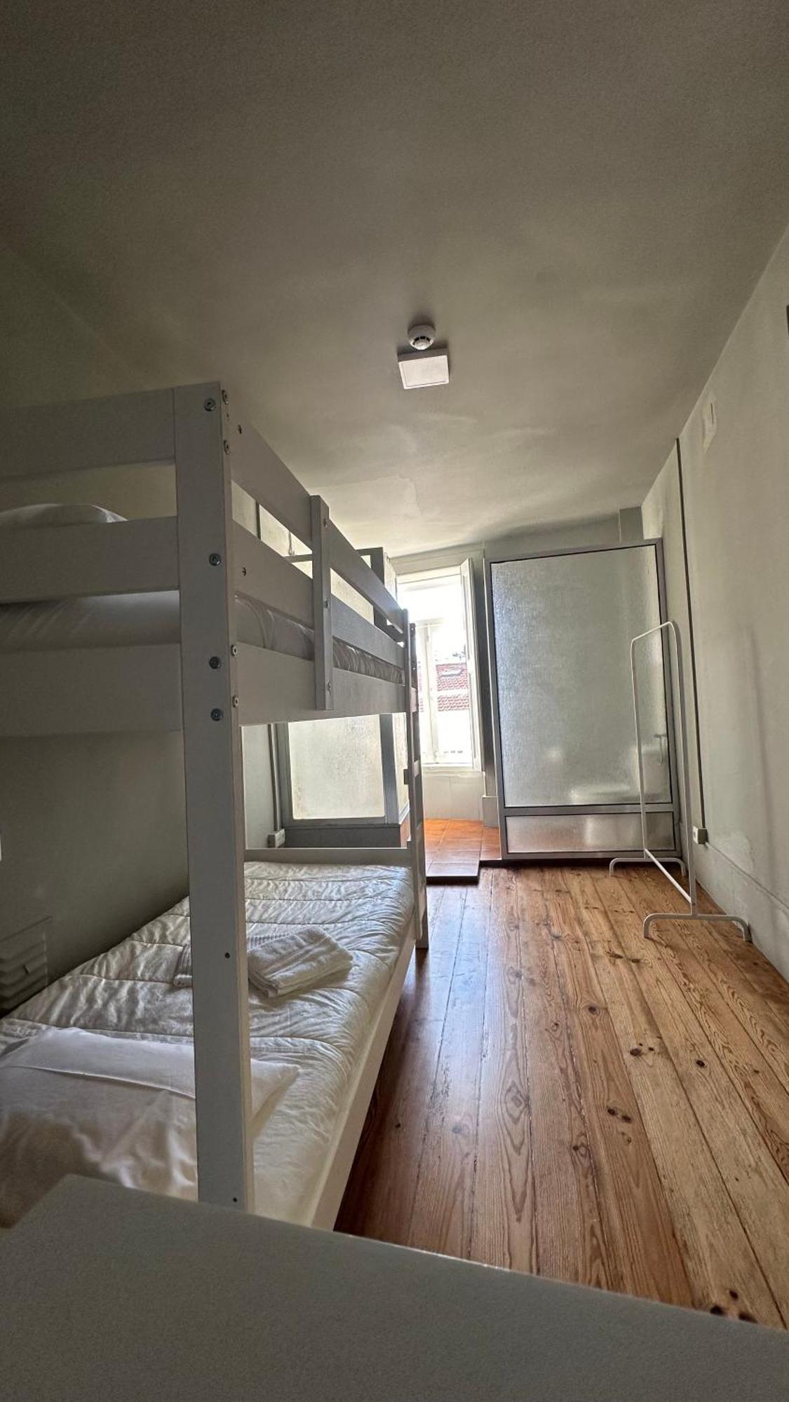 A Beira Hostel Авейру Экстерьер фото