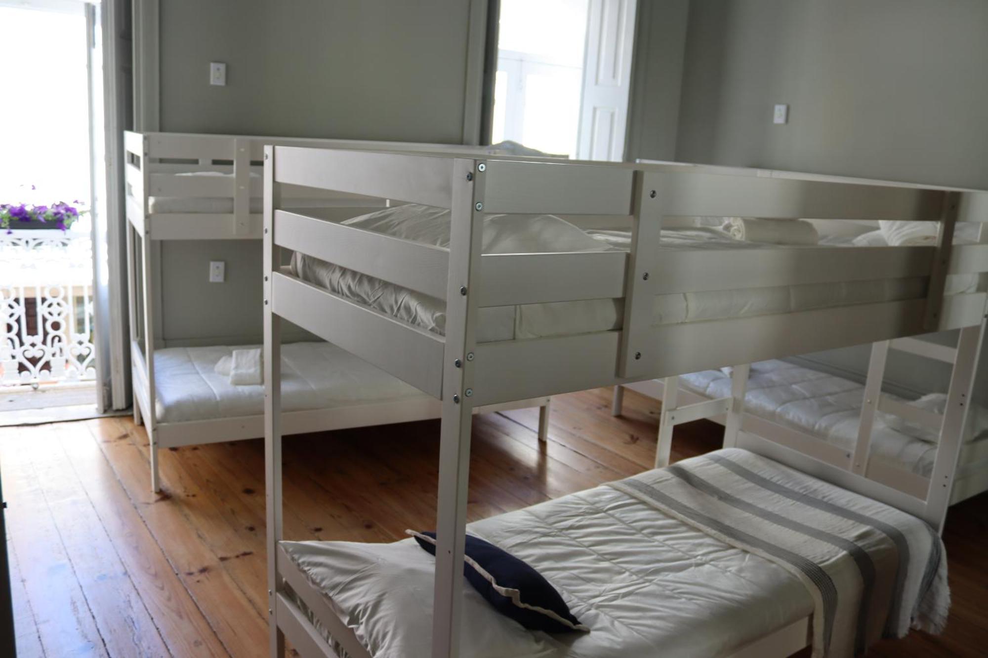 A Beira Hostel Авейру Экстерьер фото